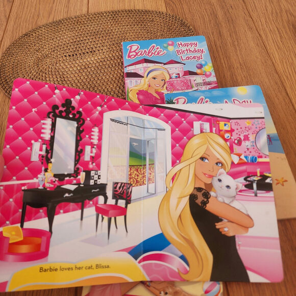 2014 Set of 4 hard cardboard Barbie books pool, birthday, kitty and beach theme - Picture 4 of 9
